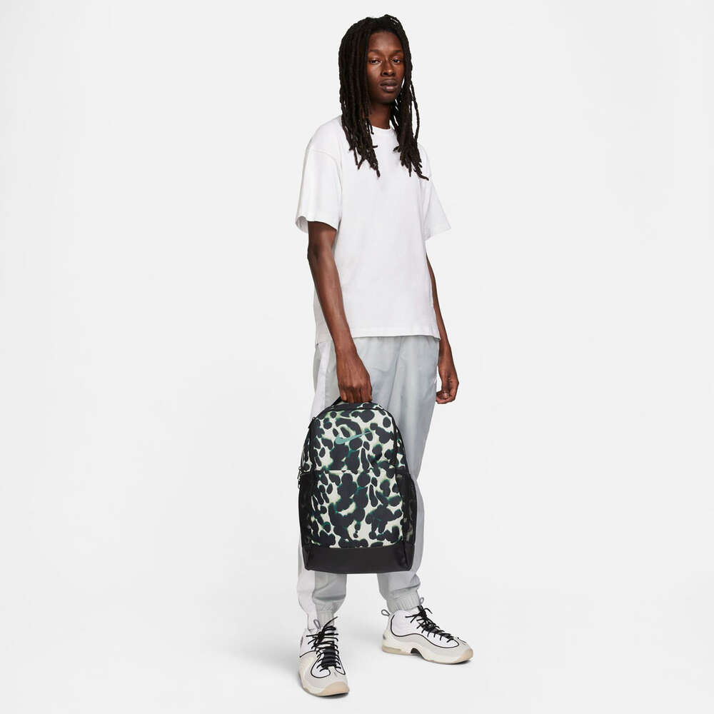 Nike Brasilia 9.5 Medium Backpack - Black